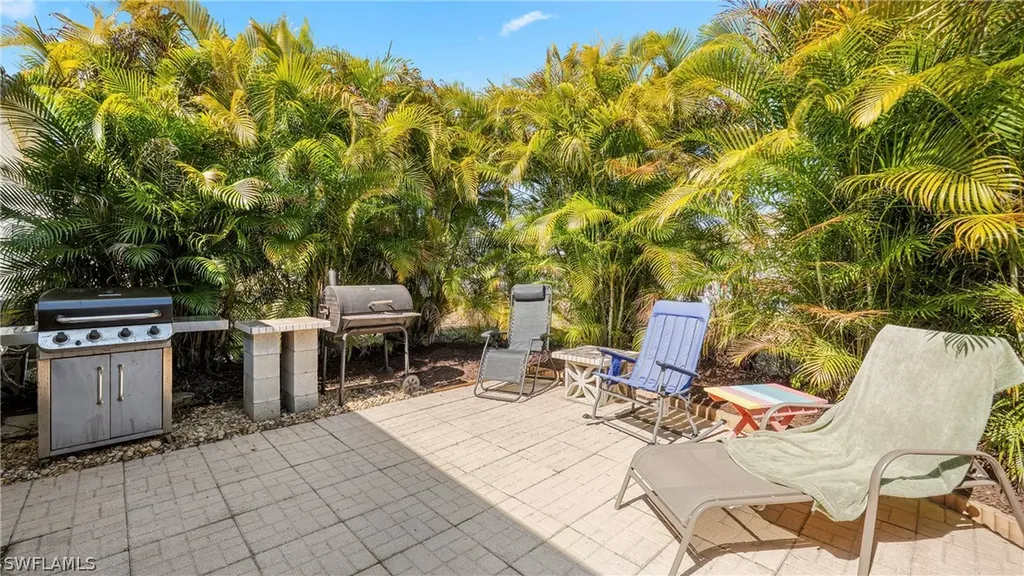 121 Grassy Key Lane Naples FL 34114