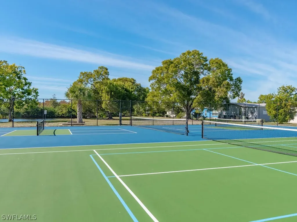 121 Grassy Key Lane Naples FL 34114