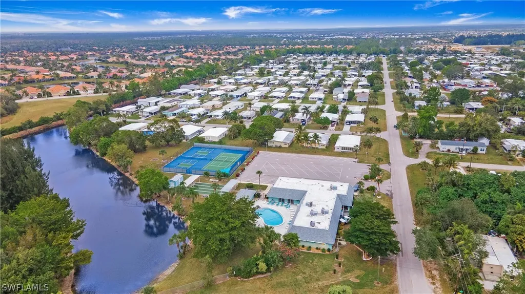 121 Grassy Key Lane Naples FL 34114