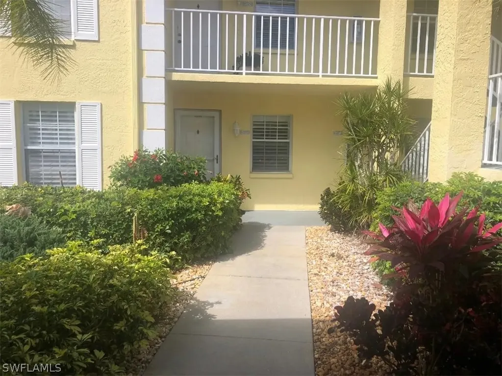 2644 Kings Lake Boulevard Naples FL 34112
