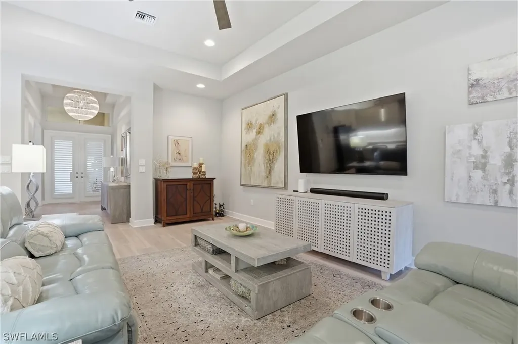 11871 Gardenia Avenue Naples FL 34120