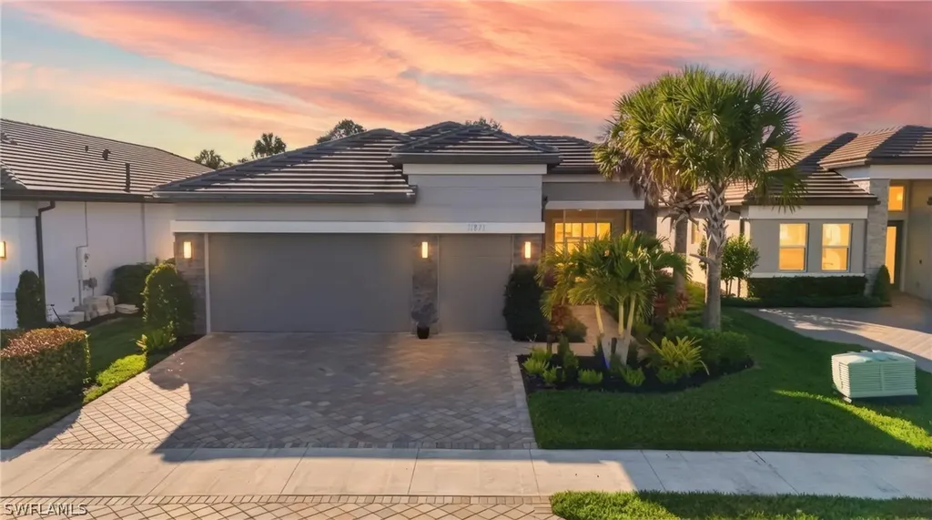 11871 Gardenia Avenue Naples FL 34120