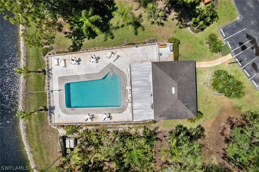 5700 Woodmere Lake Circle Naples FL 34112