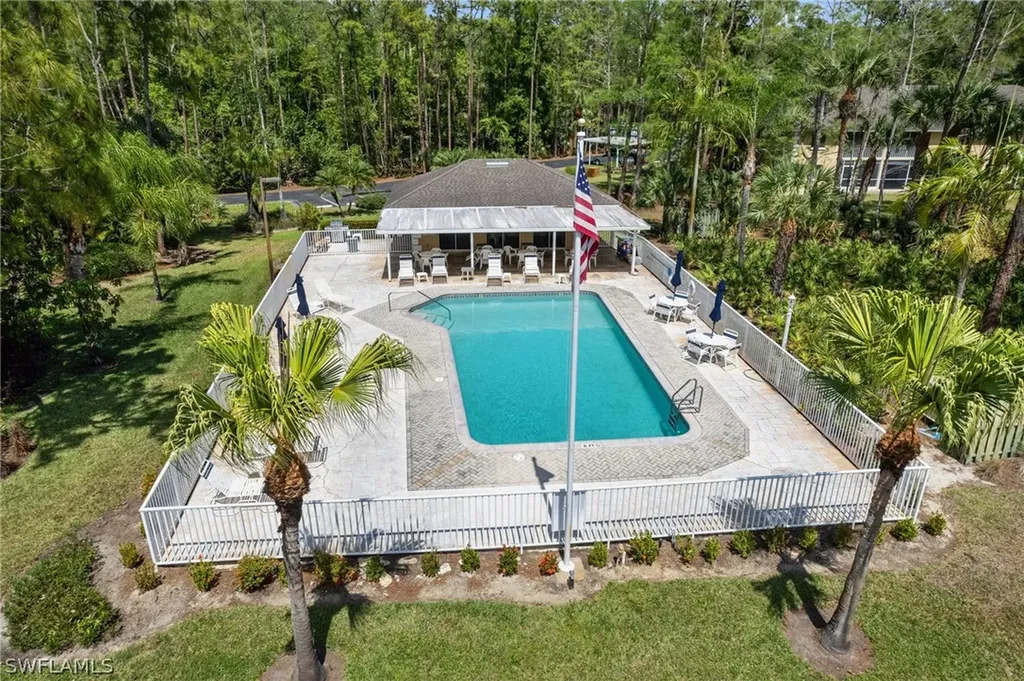 5700 Woodmere Lake Circle Naples FL 34112