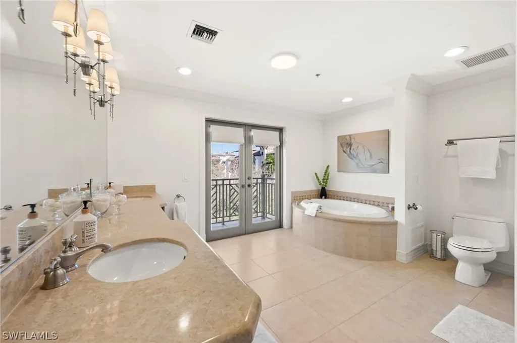 380 10th Street S Naples FL 34102