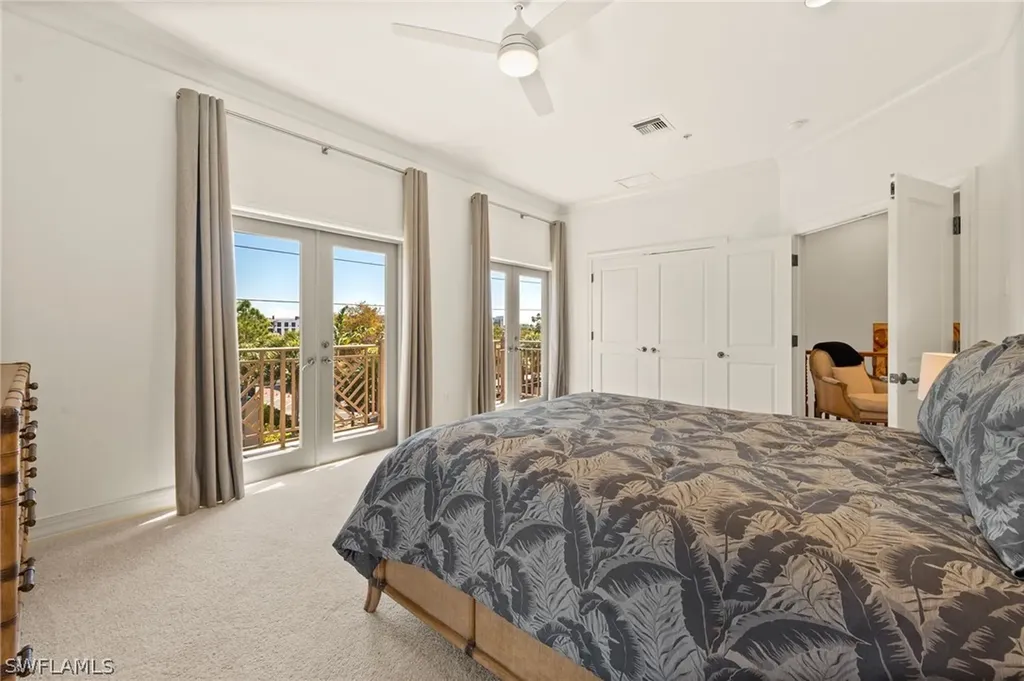 380 10th Street S Naples FL 34102