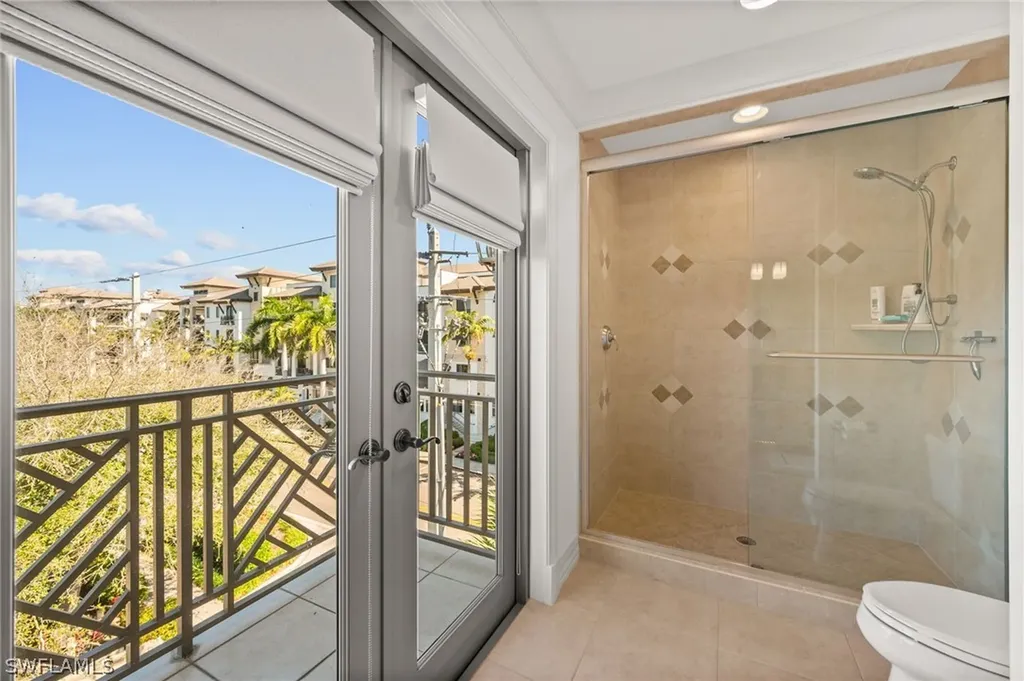 380 10th Street S Naples FL 34102