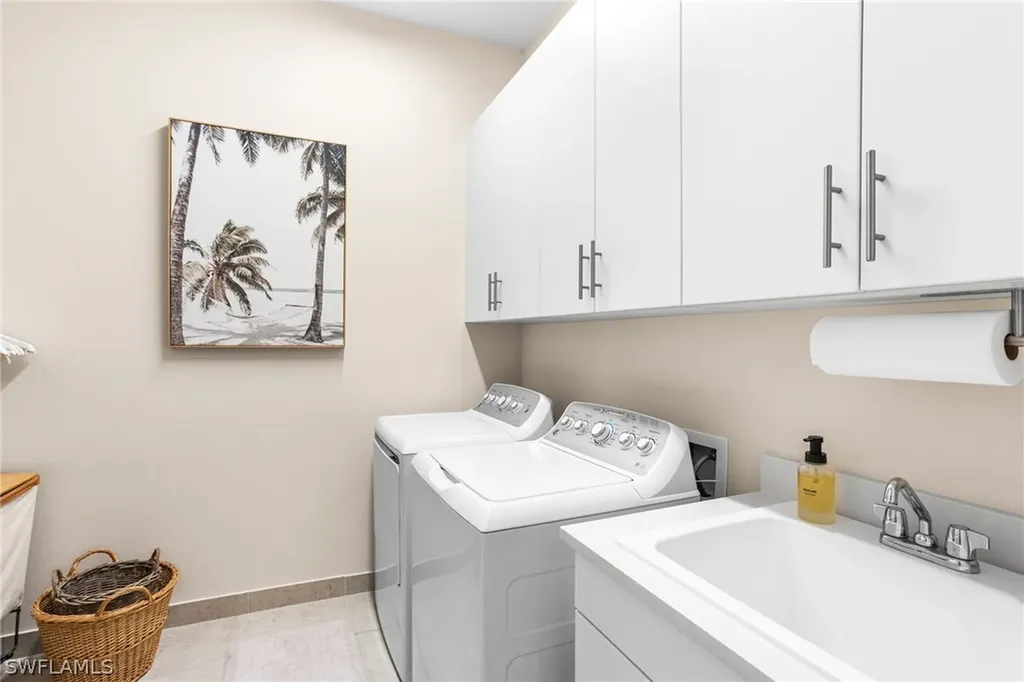 12058 Mimosa Street Naples FL 34120