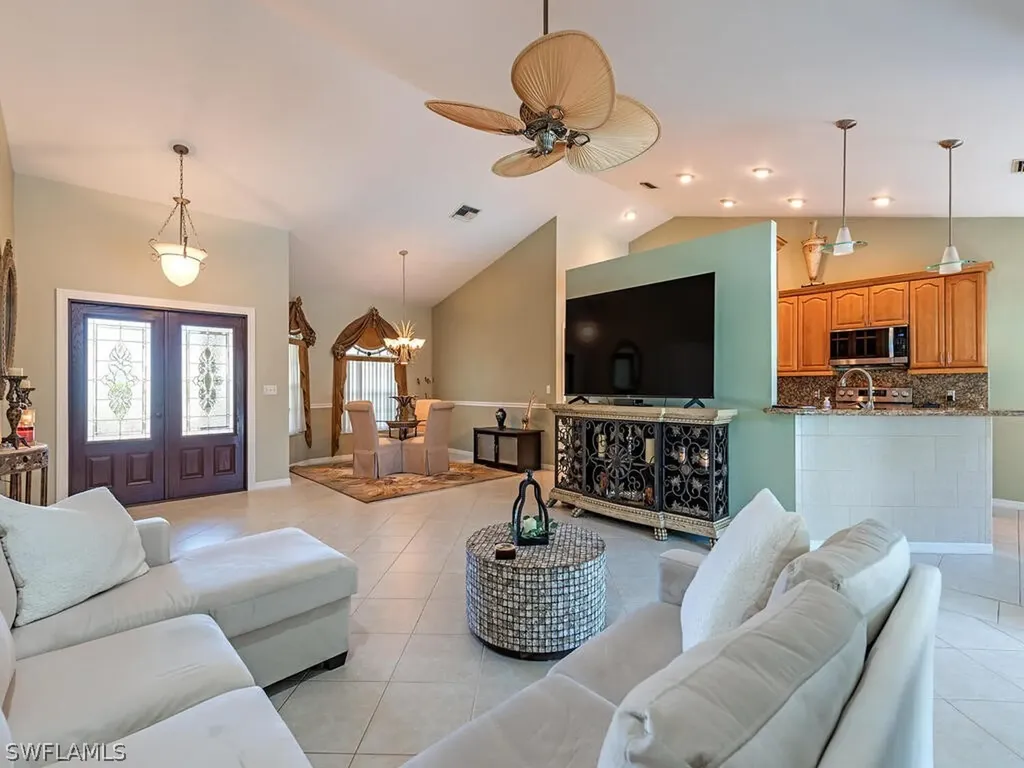 6827 Darby Court Naples FL 34104