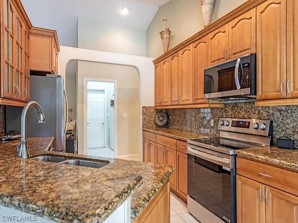 6827 Darby Court Naples FL 34104