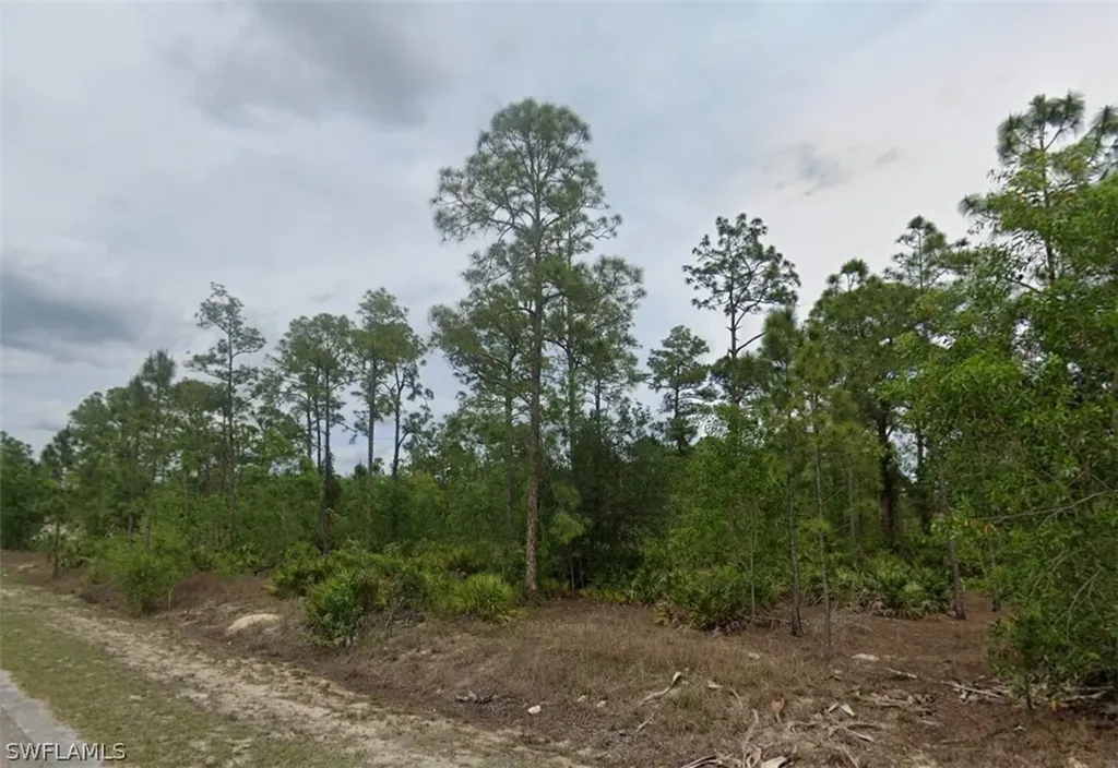 210 Johns Avenue Lehigh Acres FL 33936
