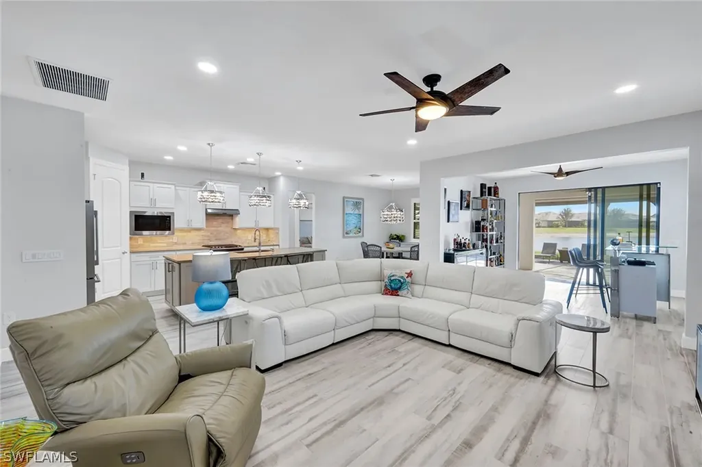 7460 Blackberry Drive Naples FL 34114
