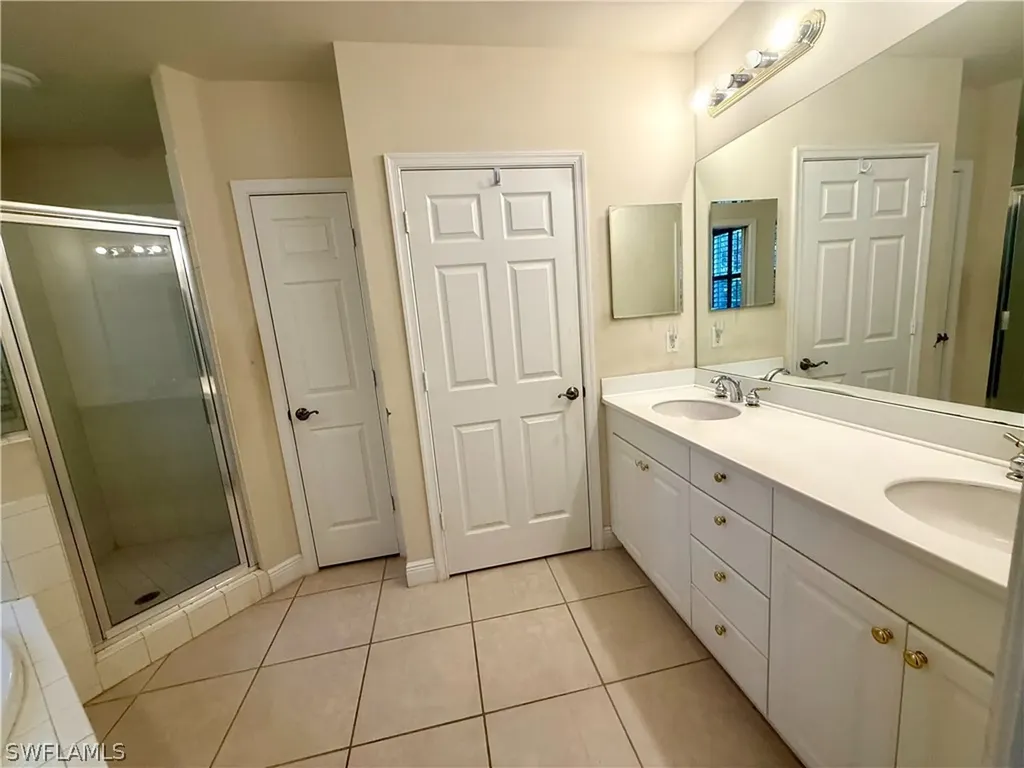 5642 Kensington Loop Fort Myers FL 33912