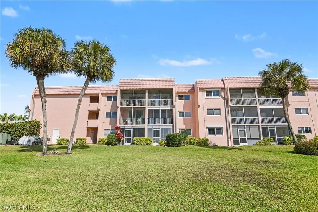 200 Forest Lakes Boulevard Naples FL 34105
