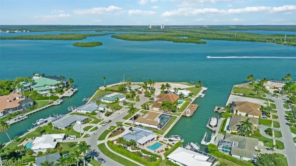 955 Iris Court Marco Island FL 34145