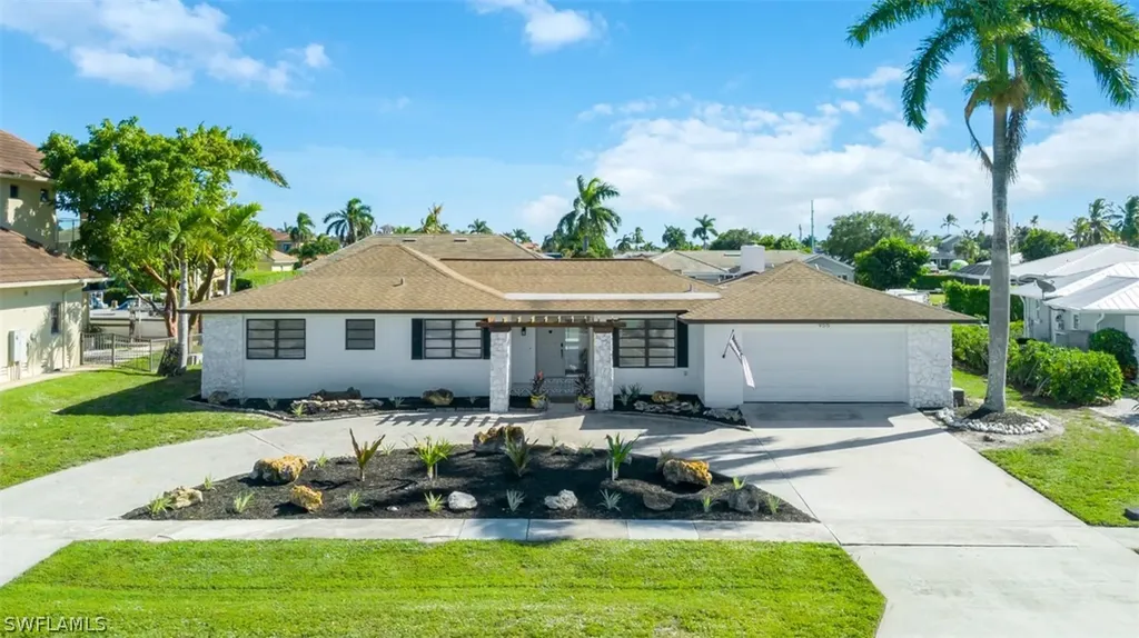955 Iris Court Marco Island FL 34145