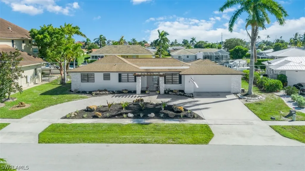 955 Iris Court Marco Island FL 34145