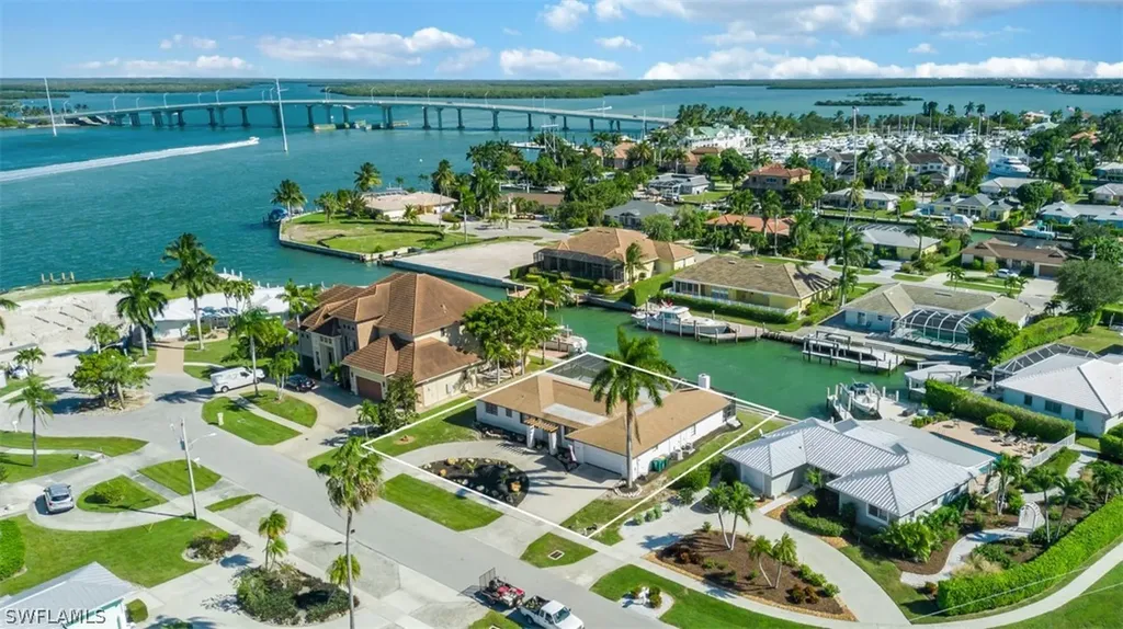 955 Iris Court Marco Island FL 34145