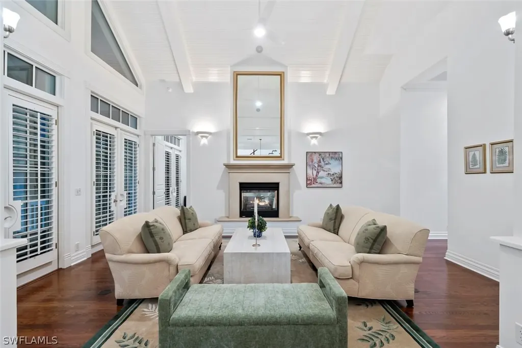 1551 Gulf Shore Boulevard S Naples FL 34102