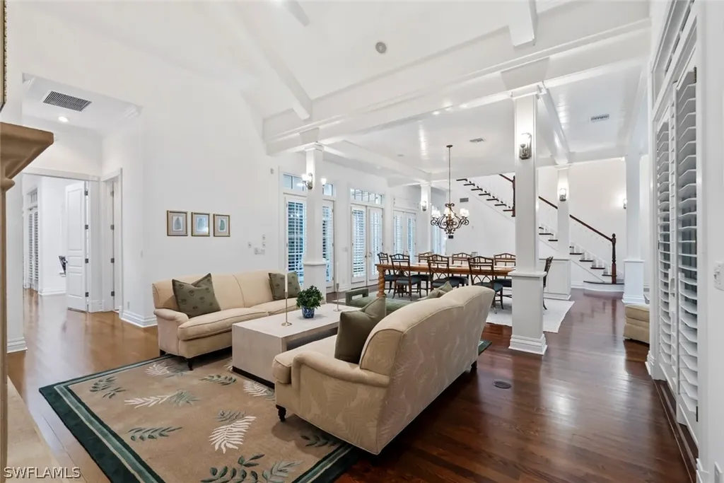 1551 Gulf Shore Boulevard S Naples FL 34102