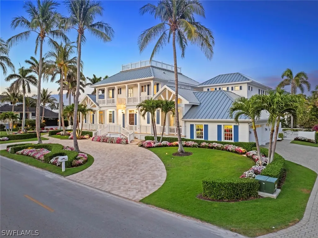 1551 Gulf Shore Boulevard S Naples FL 34102