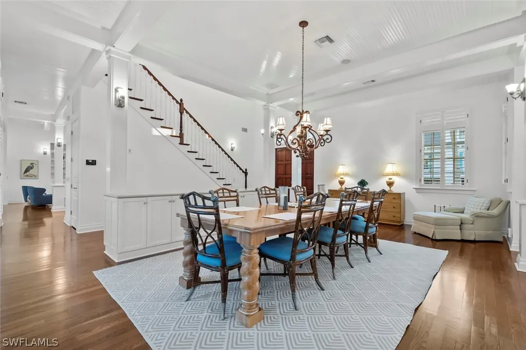 1551 Gulf Shore Boulevard S Naples FL 34102