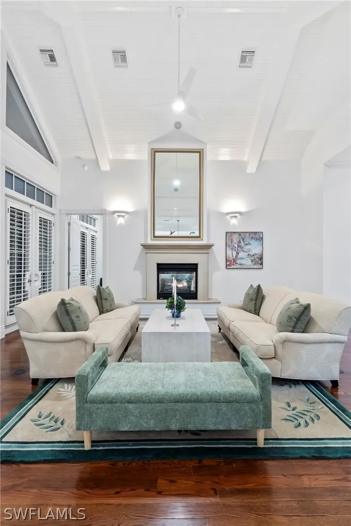 1551 Gulf Shore Boulevard S Naples FL 34102