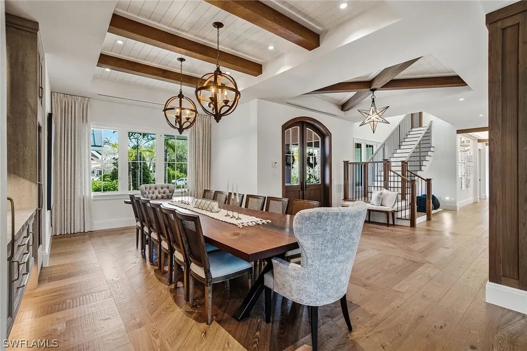 325 Cocohatchee Boulevard Naples FL 34110