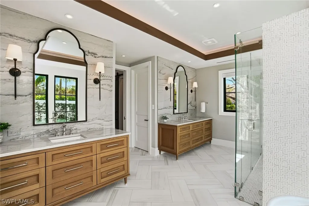 325 Cocohatchee Boulevard Naples FL 34110