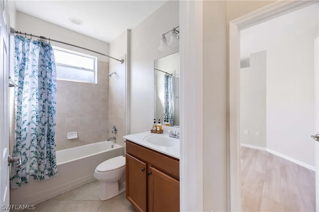 14488 Grapevine Drive Naples FL 34114