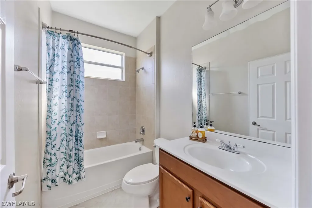 14488 Grapevine Drive Naples FL 34114