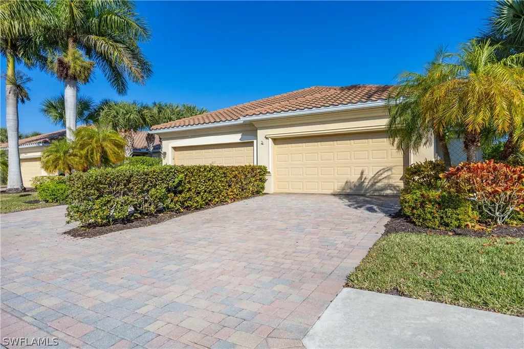 14488 Grapevine Drive Naples FL 34114
