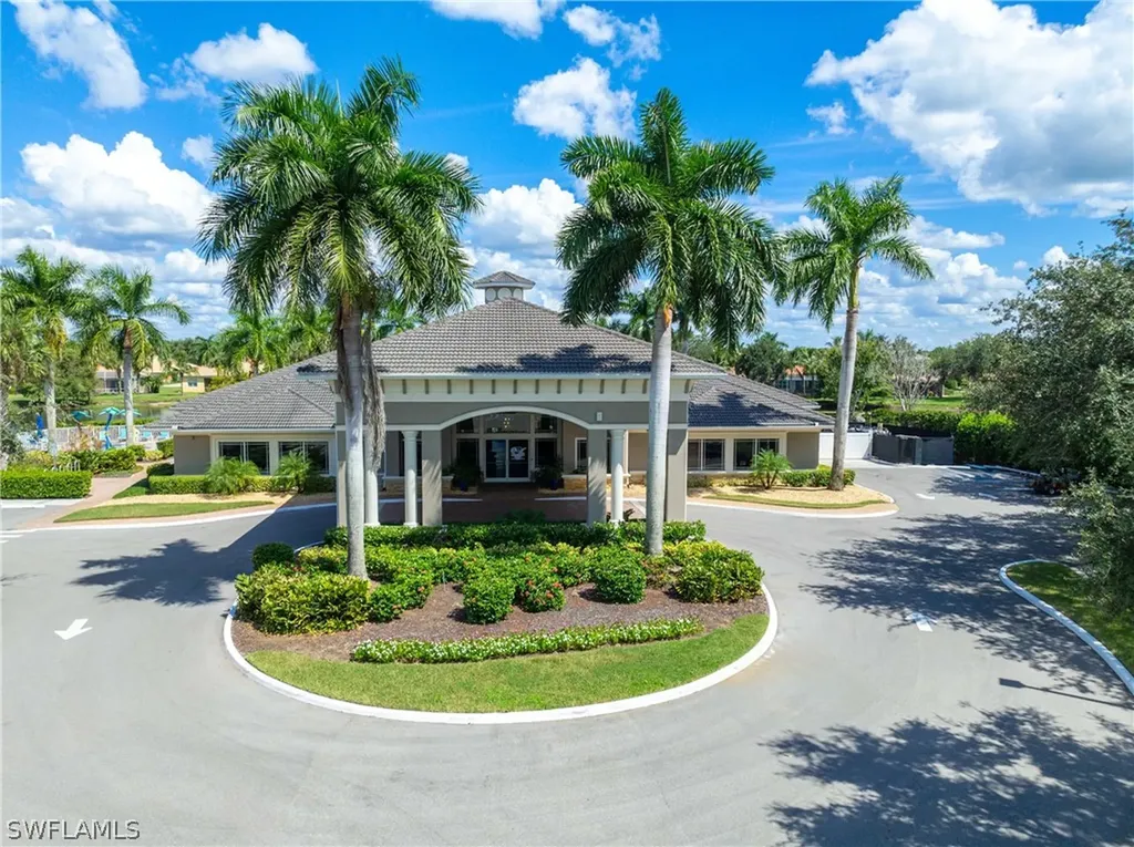14488 Grapevine Drive Naples FL 34114