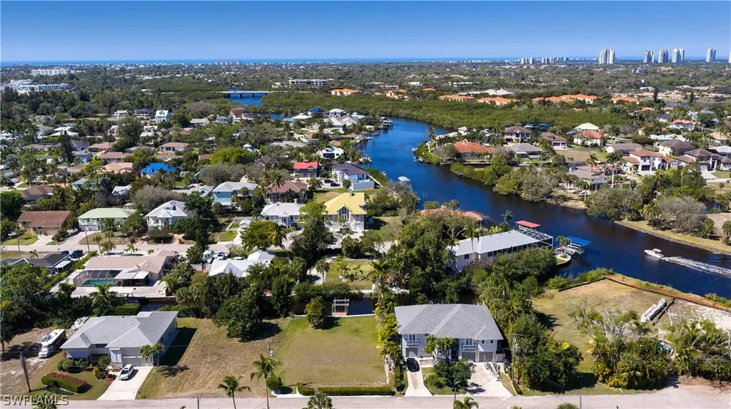 27257 Barbarosa Street Bonita Springs FL 34135
