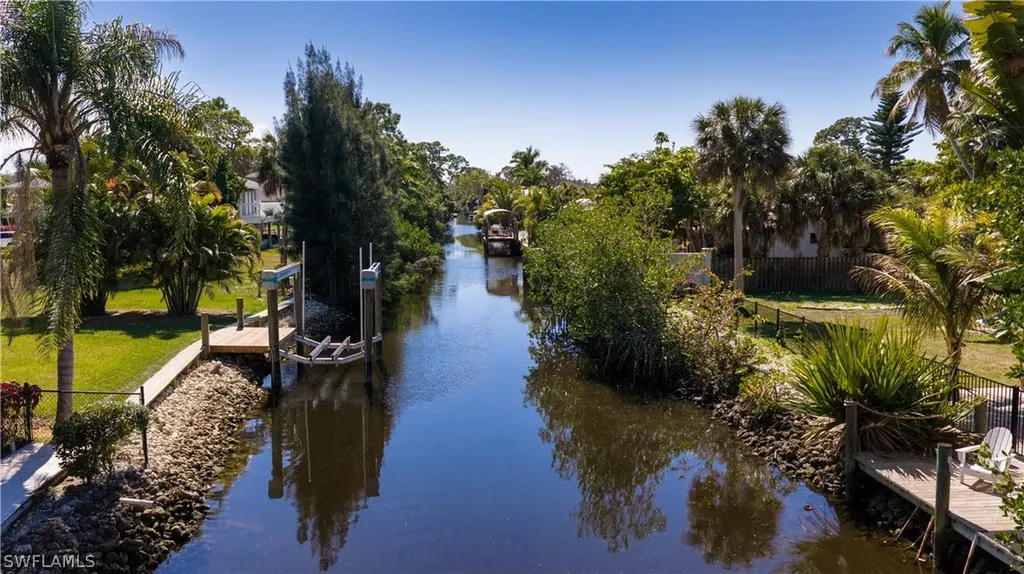 27257 Barbarosa Street Bonita Springs FL 34135