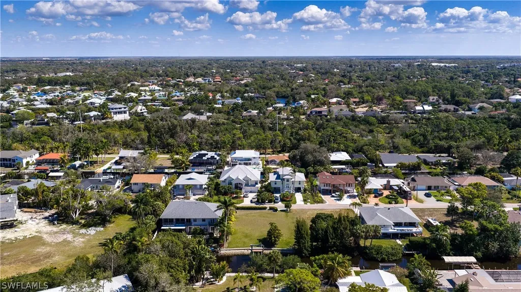 27257 Barbarosa Street Bonita Springs FL 34135