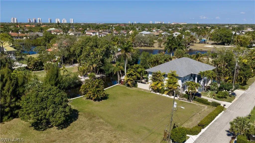 27257 Barbarosa Street Bonita Springs FL 34135