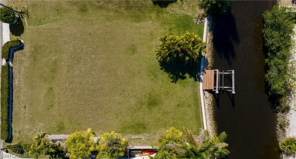 27257 Barbarosa Street Bonita Springs FL 34135