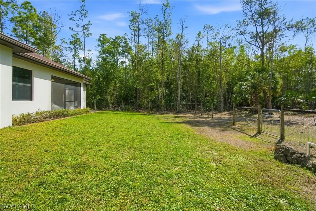 4380 2nd Avenue NE Naples FL 34120