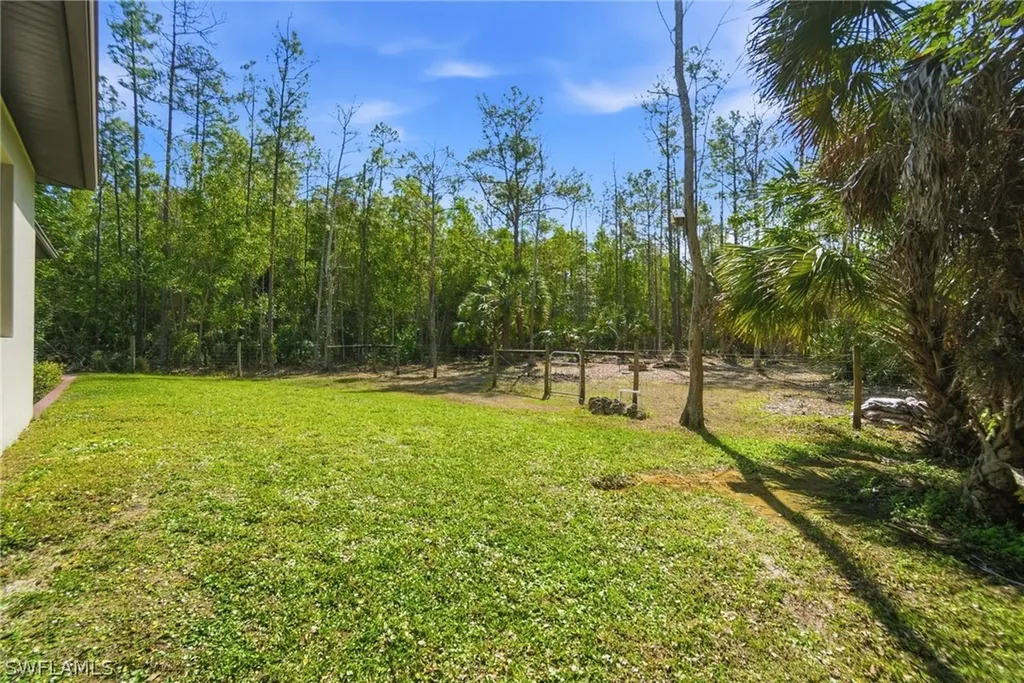 4380 2nd Avenue NE Naples FL 34120