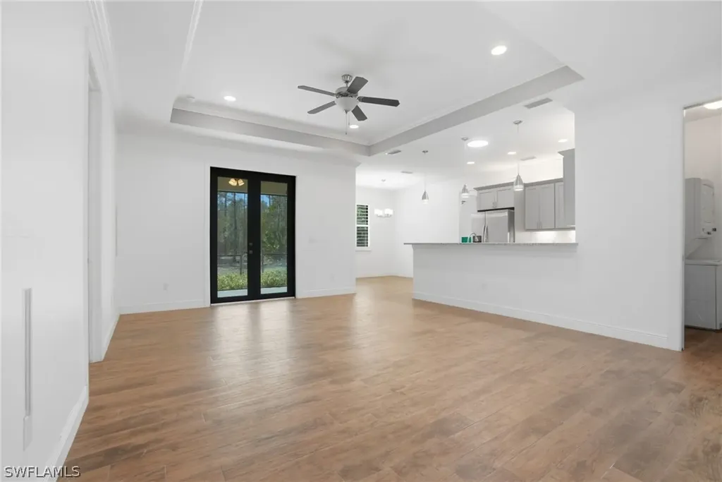 4380 2nd Avenue NE Naples FL 34120