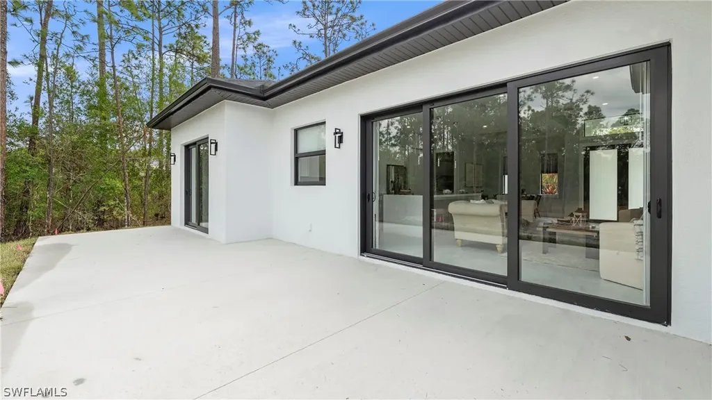 3335 66th Avenue NE Naples FL 34120