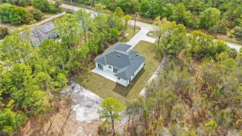 3335 66th Avenue NE Naples FL 34120