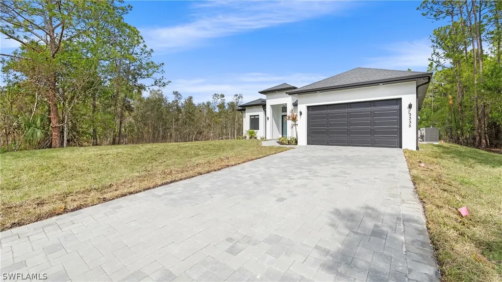 3335 66th Avenue NE Naples FL 34120