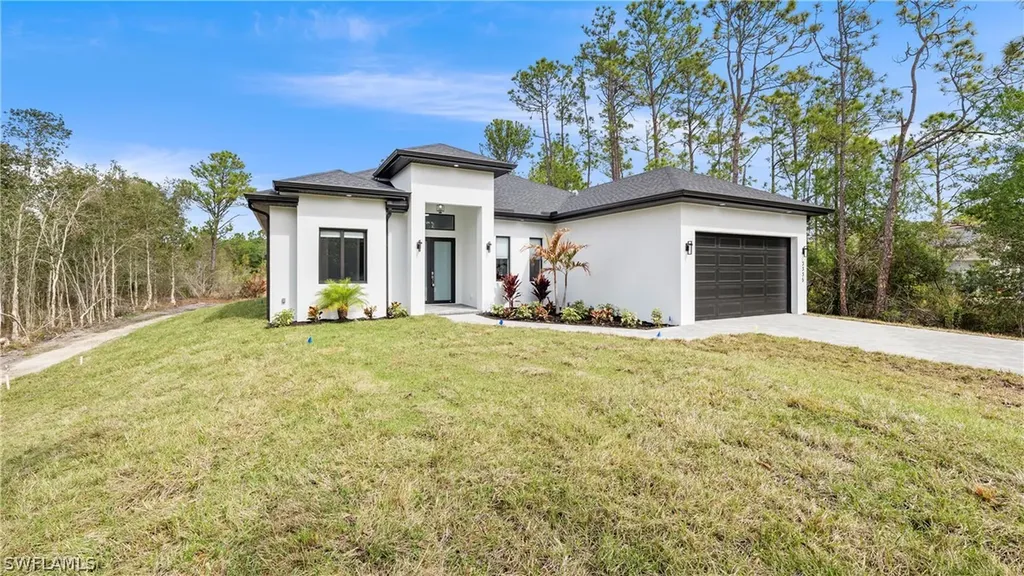 3335 66th Avenue NE Naples FL 34120