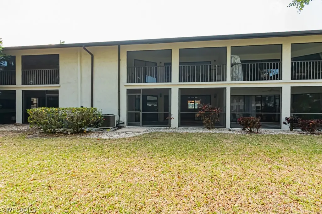 600 Misty Pines Circle Naples FL 34105
