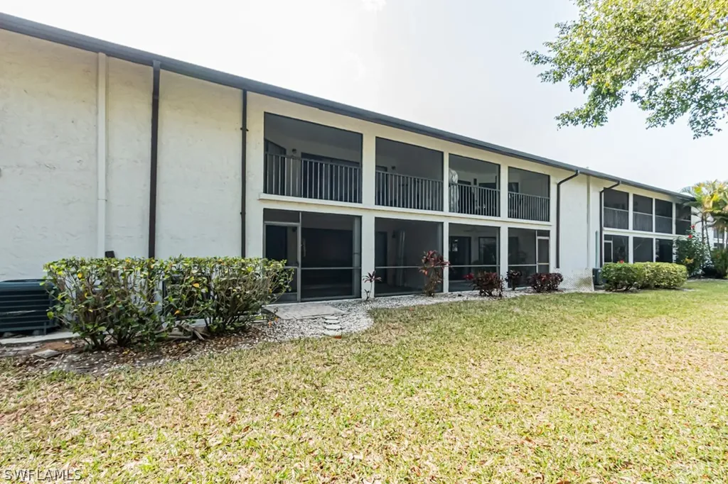 600 Misty Pines Circle Naples FL 34105