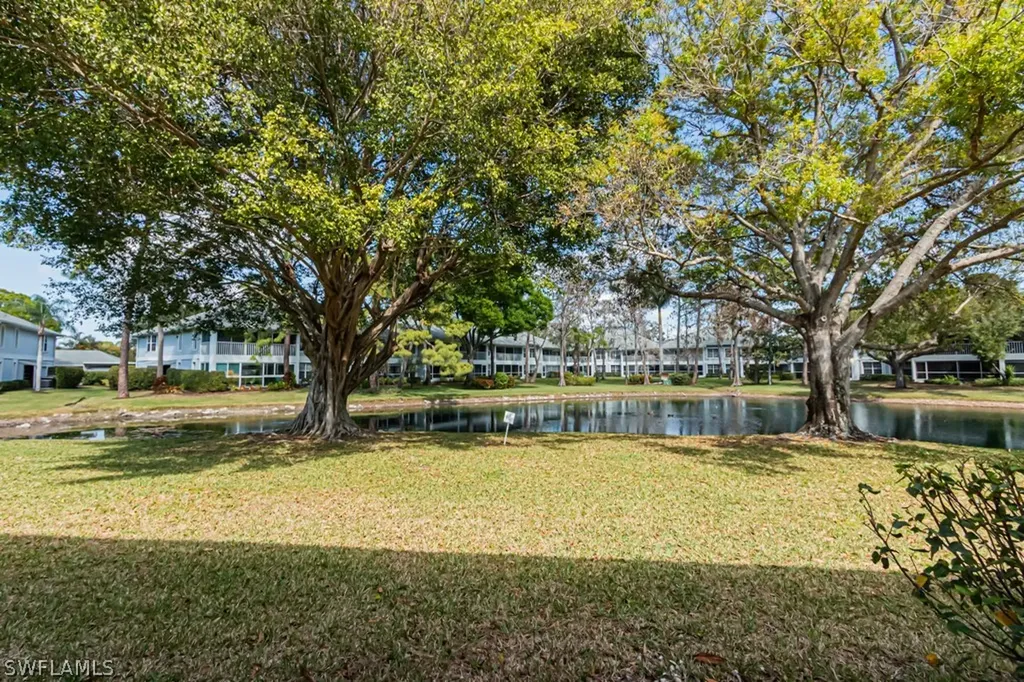600 Misty Pines Circle Naples FL 34105