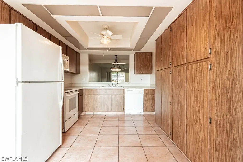 600 Misty Pines Circle Naples FL 34105