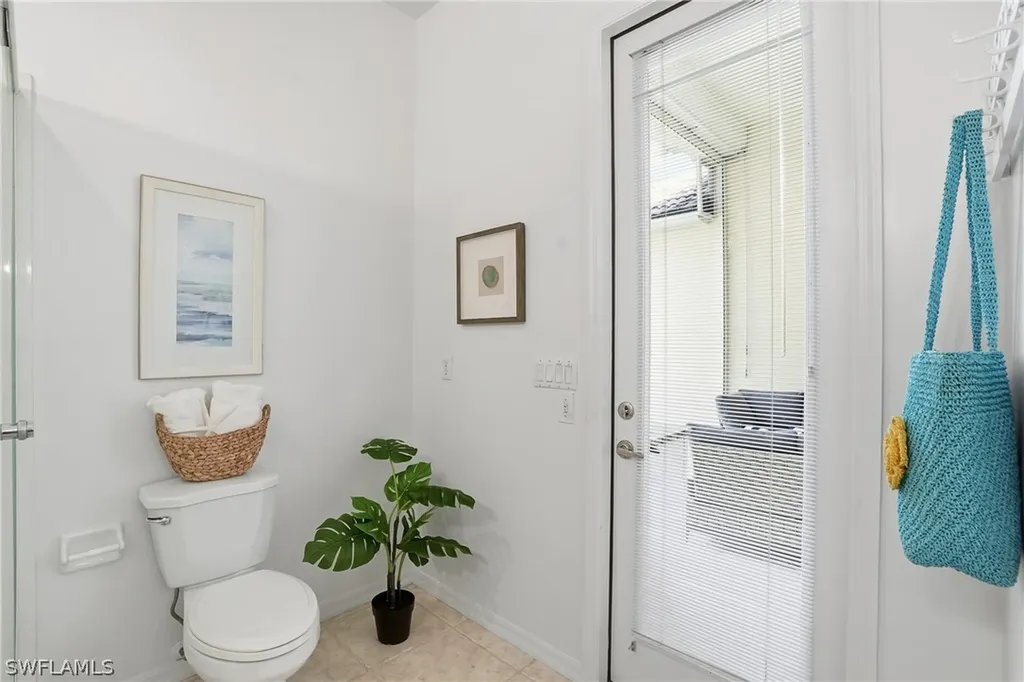 1737 Marsh Run Naples FL 34109